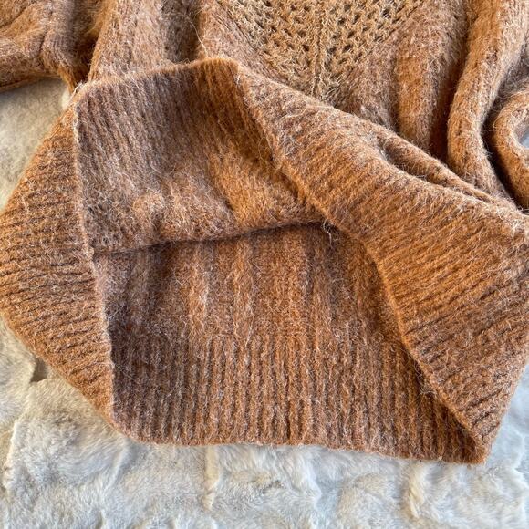 🔥Express Cable Knit Fuzzy Soft Pullover Sweater Bohemian Earthy Brown Size S - Picture 10 of 15